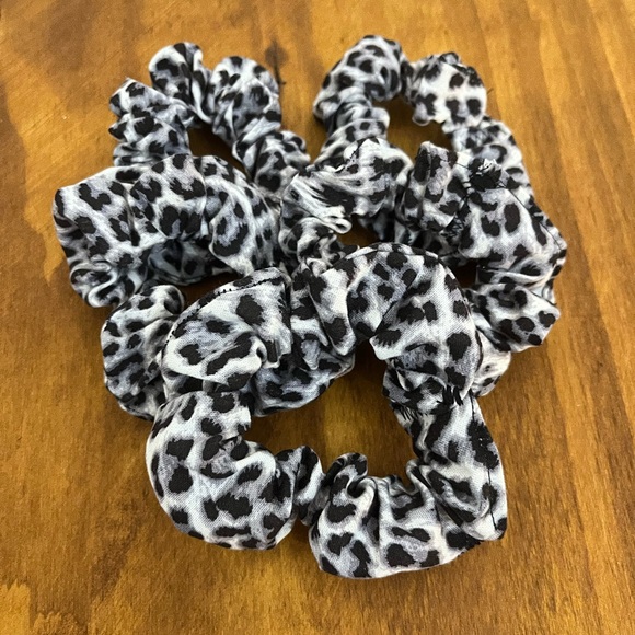 Scrunchie handmade - Picture 1 of 1